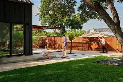 We Asked the Experts How to Choose Outdoor Flooring