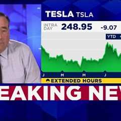 Tesla stock slips after it reports 462,890 total deliveries during the third quarter