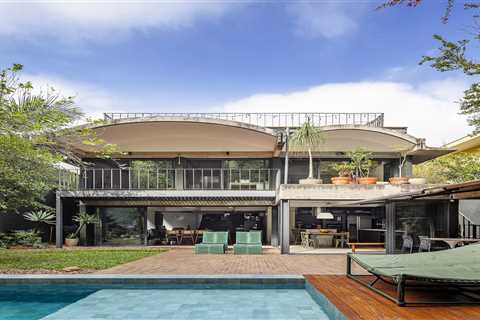 This São Paulo Home Saw a Renovation—But Kept the ’70s Vibes