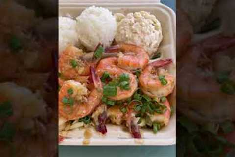 Full Day of Eating in MAUI, HAWAII! 🌊🌊 Warm Cinnamon Rolls, Shrimp Truck &amp; Vietnamese! #shorts