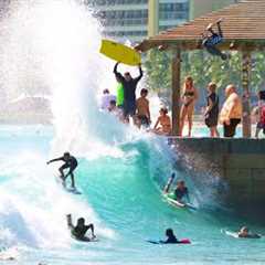 WHAT IT’S LIKE TO SURF IN WAIKIKI