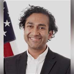 Top FDA Official Resigns in Disgrace After Exposé by Investigative Journalist Laura Loomer