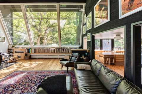 My House: When a Hawk Screeched, Musician Nathaniel Rateliff Knew This Was the Place