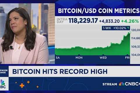 Bitcoin Breaks Out, Ethereum Gains Momentum