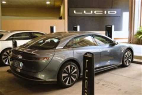 Uber to buy 20,000 self-driving taxis in $300m Lucid partnership