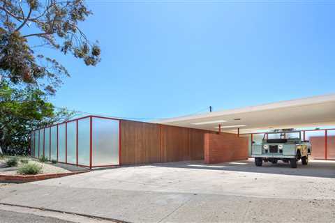 Craig Ellwood’s Best-Preserved Case Study House Seeks $5.4M in L.A.