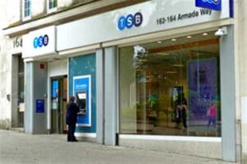 TSB brand under threat as £2.65bn sale to Santander approved by Sabadell shareholders