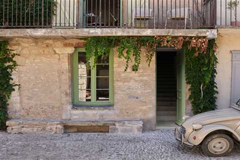 Steel Elements Bring a Sheen to This 1300s French Townhouse