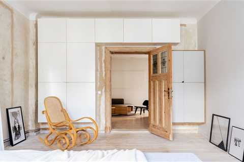 Crisp Cabinetry and Lots of Lighting Revitalize a Stripped Berlin Altbau Flat