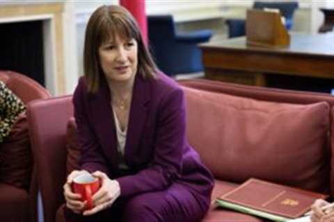Rachel Reeves’ inheritance tax plans branded “daft” as experts warn grandparents could become “overnight tax evaders”