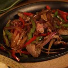 Hawaii Living with Anne Lee | Great Tastes and Atmospheres at Ochos 888 and Fusion Café