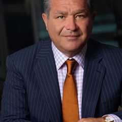 Luxury agent Frank Aazami joins Compass in Arizona