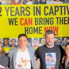 Families of Jewish Hostages in Gaza Thank President for His Work in Bringing Their Loved Ones Home after 2 Years in Hamas Captivity