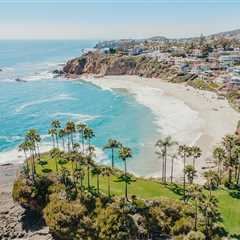 6 best online real estate schools in California for 2025