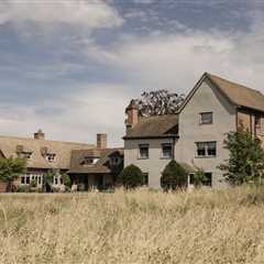 We’ll Never Be Royals—But You Can Live Like Queen Elizabeth I at This £7M English Manor