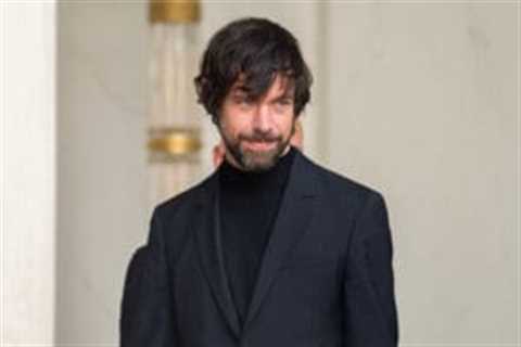 Jack Dorsey launches bitcoin payment wallet to rival credit cards