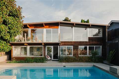There’s a Harbor View in Almost Every Room of This $2.4M Vancouver Midcentury