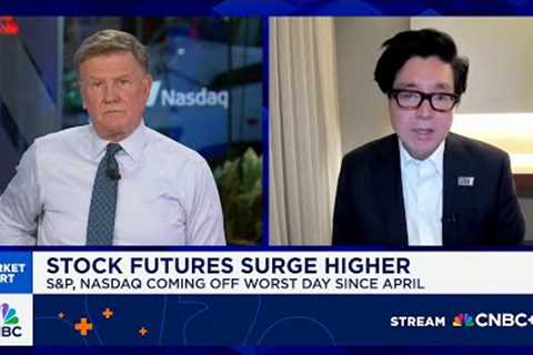 There are a lot of reasons for investors to stay optimistic, says Fundstrat's Tom Lee