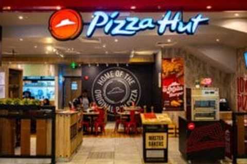 Pizza Hut ‘stuck in the middle’ as UK dine-in arm collapses into administration