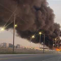 BREAKING: Huge Fireball Erupts After UPS Plane Crashes Near Louisville Airport – Multiple People Injured (VIDEO)