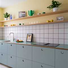 Curves and Bauhaus-Inspired Colors Freshen Up a 560-Square-Foot Barcelona Apartment