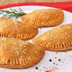 DELICIOUS LOW CALORIE EMPANADA - Easy, No Gluten, Quick and Healthy - 2 FILLINGS! (No Milk)