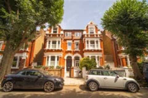 Mansion tax fears trigger sharp fall in London’s prime property prices
