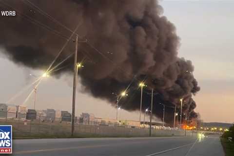 BREAKING: Huge Fireball Erupts After UPS Plane Crashes Near Louisville Airport – Multiple People Injured (VIDEO)