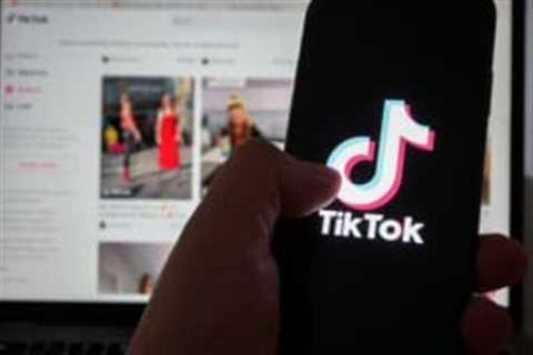 The TikTok tax: Millions risk HMRC fines as side hustlers surge past £1,000 earnings threshold