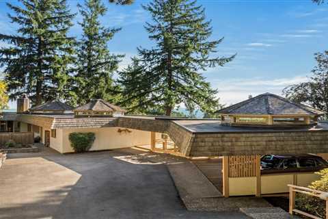 Portland’s Carousel House Just Hit the Market for the First time at $1.7M