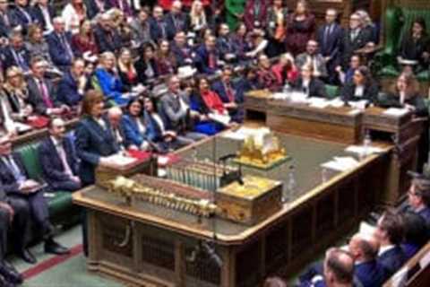 Reeves condemns early release of OBR report as ‘deeply disappointing’ as experts call for investigation