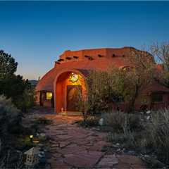 This $1.6M Dome Home Near Taos Is Out of This World