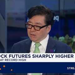 Expect AI stocks like Nvidia to rerate higher, says Fundstrat's Tom Lee