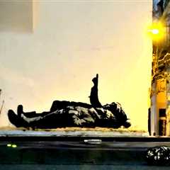 New Murals by Mysterious Street Artist Banksy Appear in London (VIDEOS)