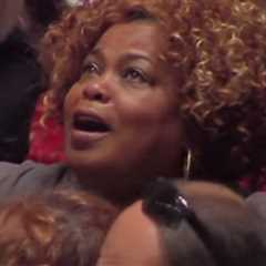 HALLELUJAH! It’s Time to Revisit the Greatest Christmas Flash Mob of All Time (VIDEO)