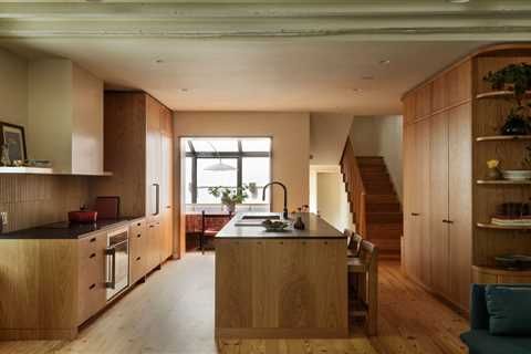 Before & After: Their Rebuilt Philly Town House Makes a Case for the Solarium—and a Bathroom Fridge