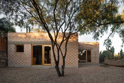 This Brick House Melds Mexican and Nordic Traditions