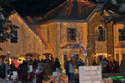 Lawyer Wins Legal Battle With Homeowners Association Over Christmas Display – Uses Settlement Money to Buy More Lights