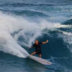 Kelly Slater | Surfing D'bah On A Twin Fin.