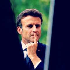 Failing French President Macron Wants To Ban Under-15 Kids From Social Media – And He Wants It Done Fast (VIDEO)