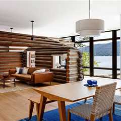 It’s a 20th-Century Log Cabin—and Now the Living Room of Their Lake House