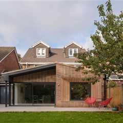 Before & After: Near London, a Basic Brick House Breaks Free From the ’70s