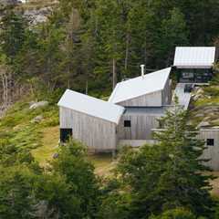 A Rocky Island—and the Boat to Get There—Shaped This Maine Cabin