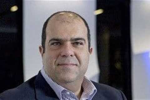 Young entrepreneurs invited to pitch for £150,000 prize from easyJet founder Sir Stelios