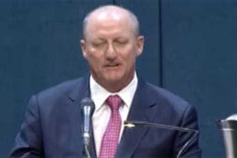 Berkshire Hathaway ends $100,000 CEO salary as Warren Buffett’s successor earns $25m