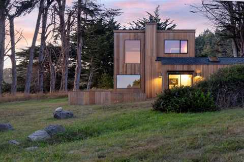 One of the Original Sea Ranch Demonstration Homes Just Listed for $1.4M