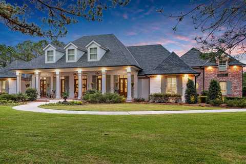 Southern Hospitality Comes Home to Southeastern Mississippi