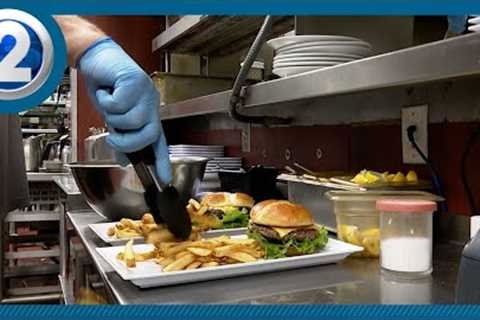 Hawaii restaurants struggling as 2026 minimum wage hike approaches