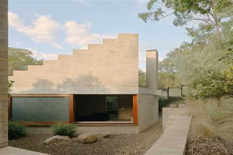 A Stairway to Heaven Forms the Roof of This Cottage Add-On in Australia
