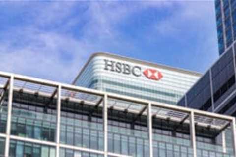 HSBC staff share $3.9bn bonus pot as profits top forecasts